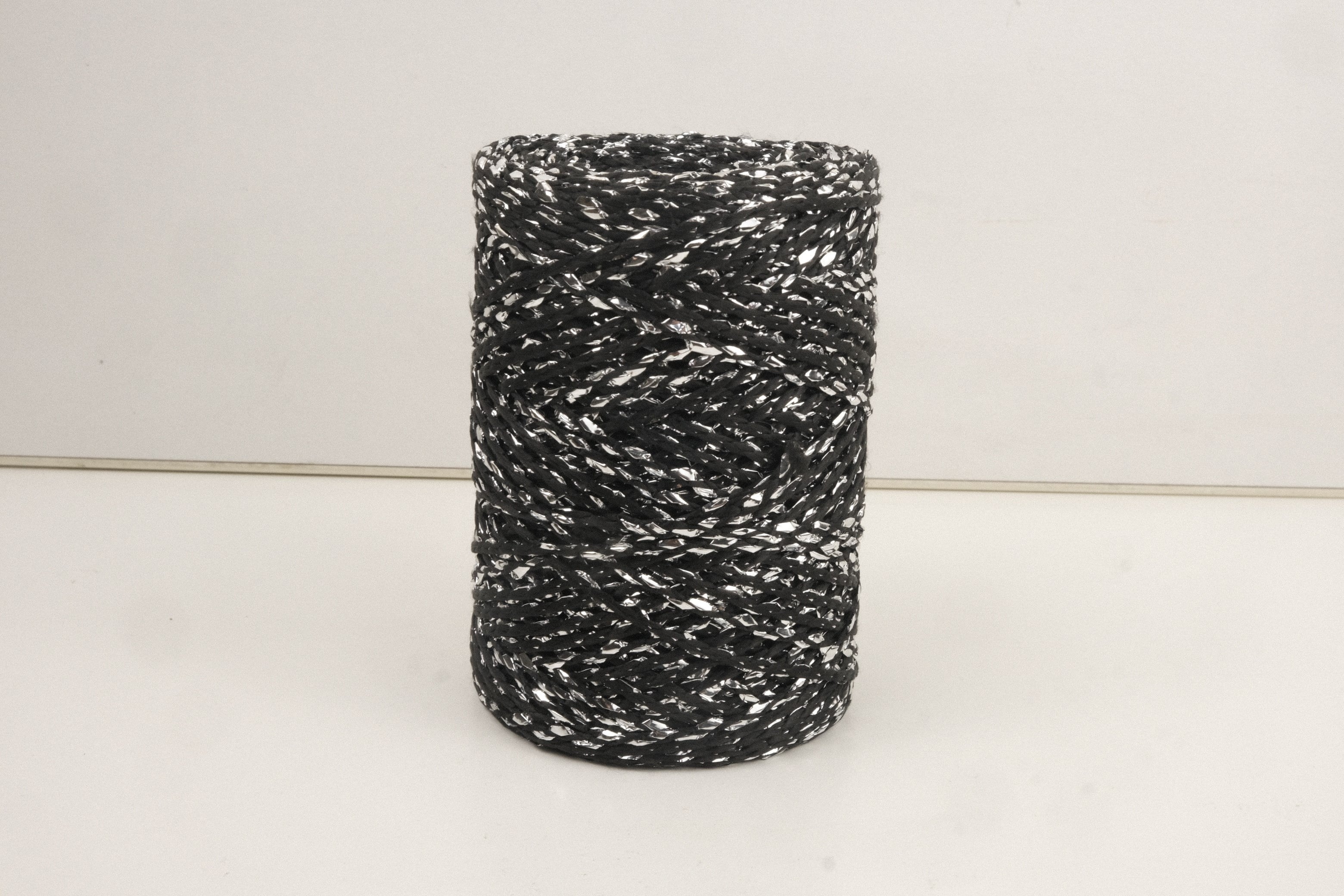 Luvia Polyester Simli Çanta İpi Siyah Gümüş 200 gr