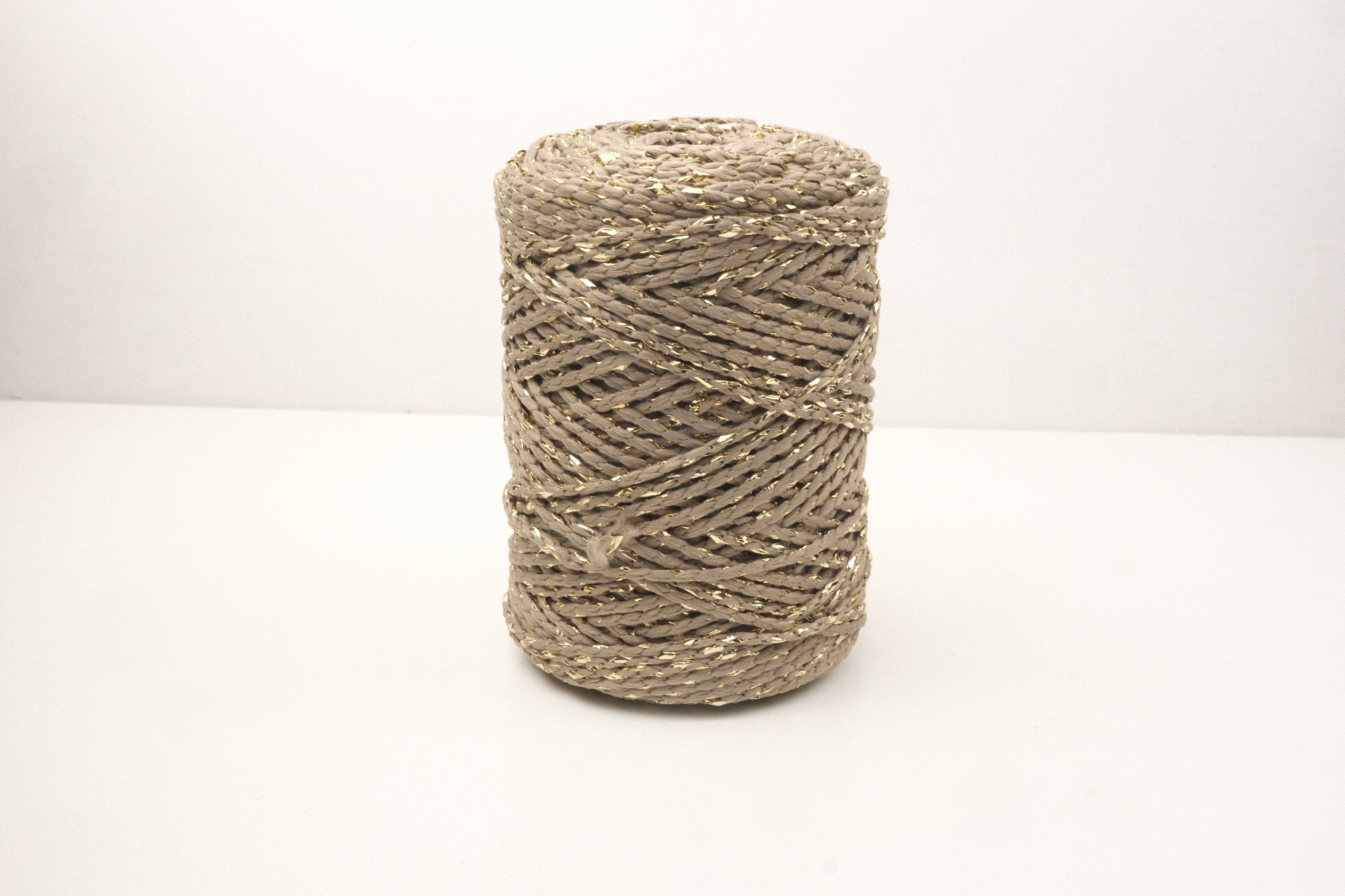 Luvia Polyester Simli Çanta İpi Vizon Gold 200 gr