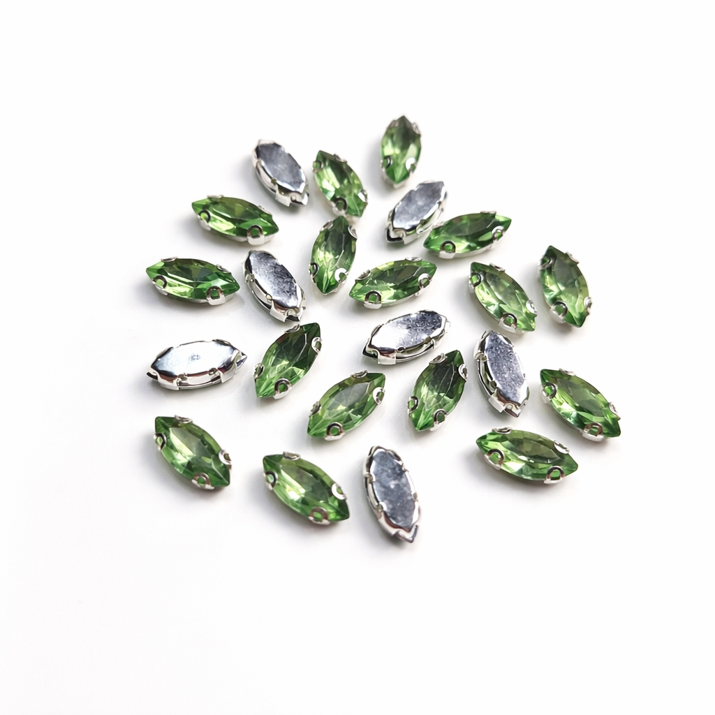 Yeşil Renk Mekik Model Dikme Taş 7 × 15 mm – 100 Adet