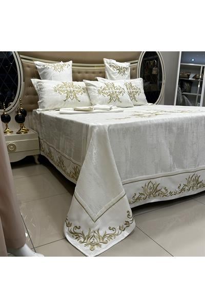 KOPYA - Yatak Örtüsü ve Nevresim set 10 parçadan oluşmaktadır