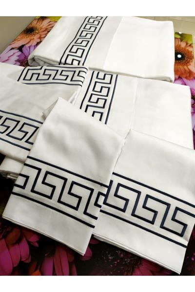 Pike Ve Nevresim Set.versace Model 7 Parçadan Oluşmaktadır.