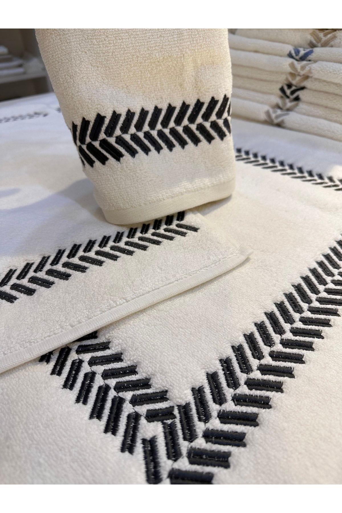 Bambu Havlu Paspas Seti 3 Parçadan Oluşmaktadır