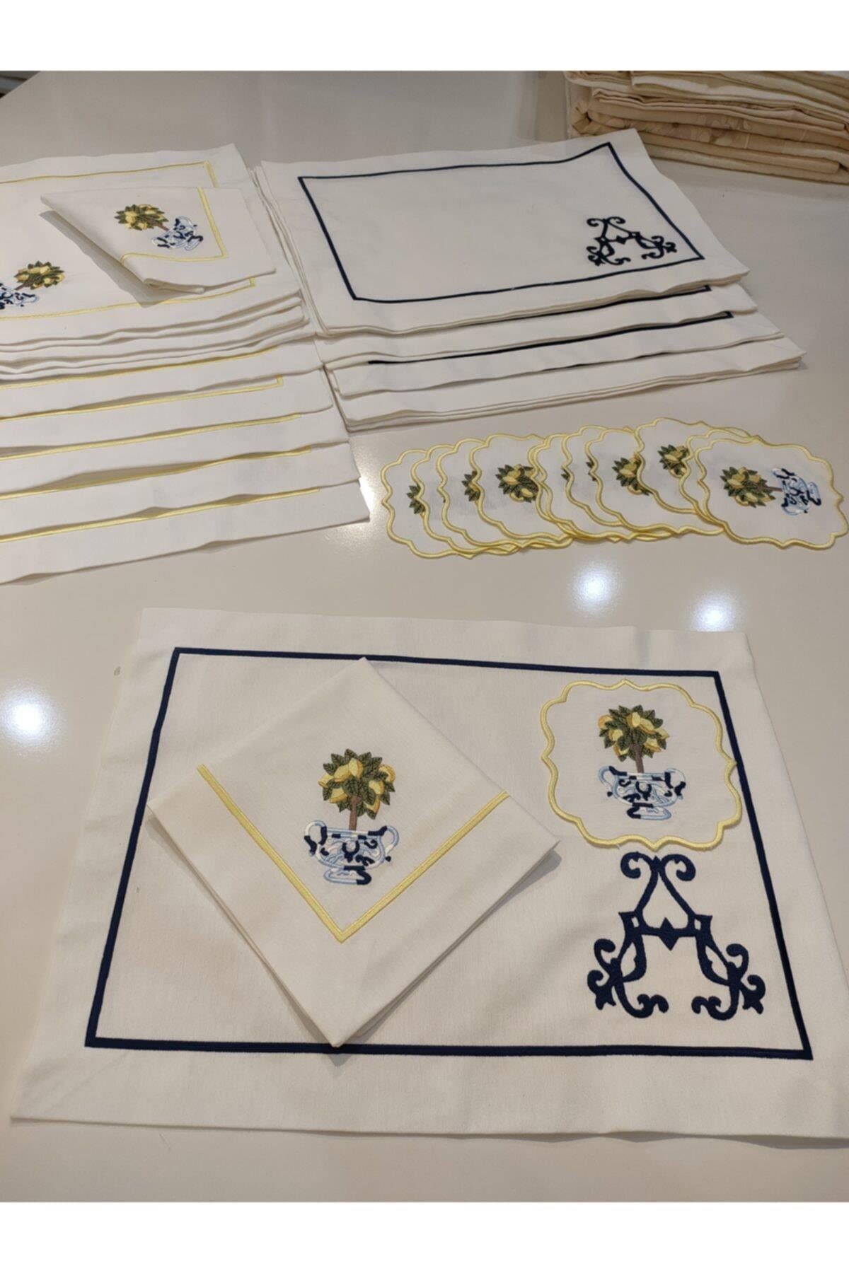 Nakış Işlemeli Amerikan Servis Seti 36 Parça