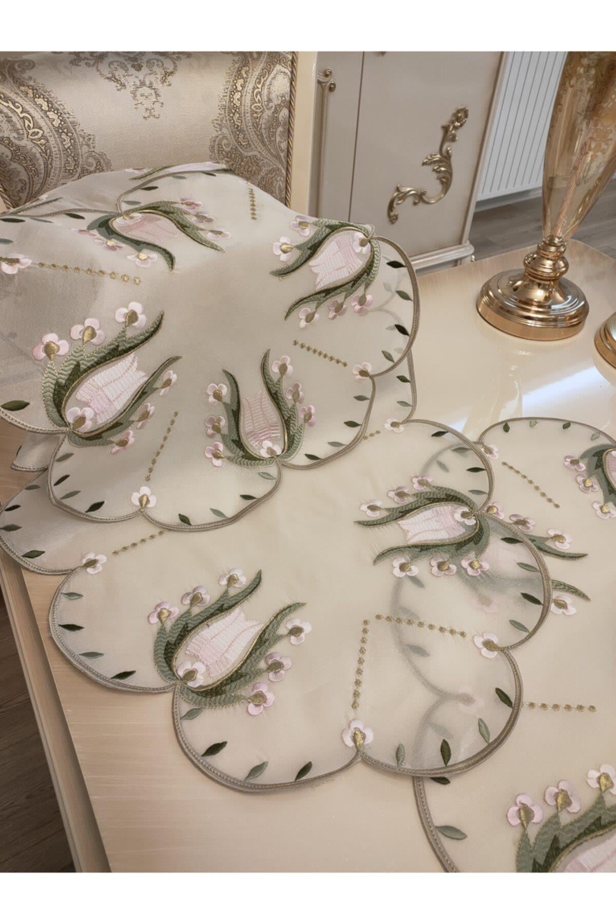 Nakış Işlemeli Özel Ödemiş Ipek 5 Parça Salon Set