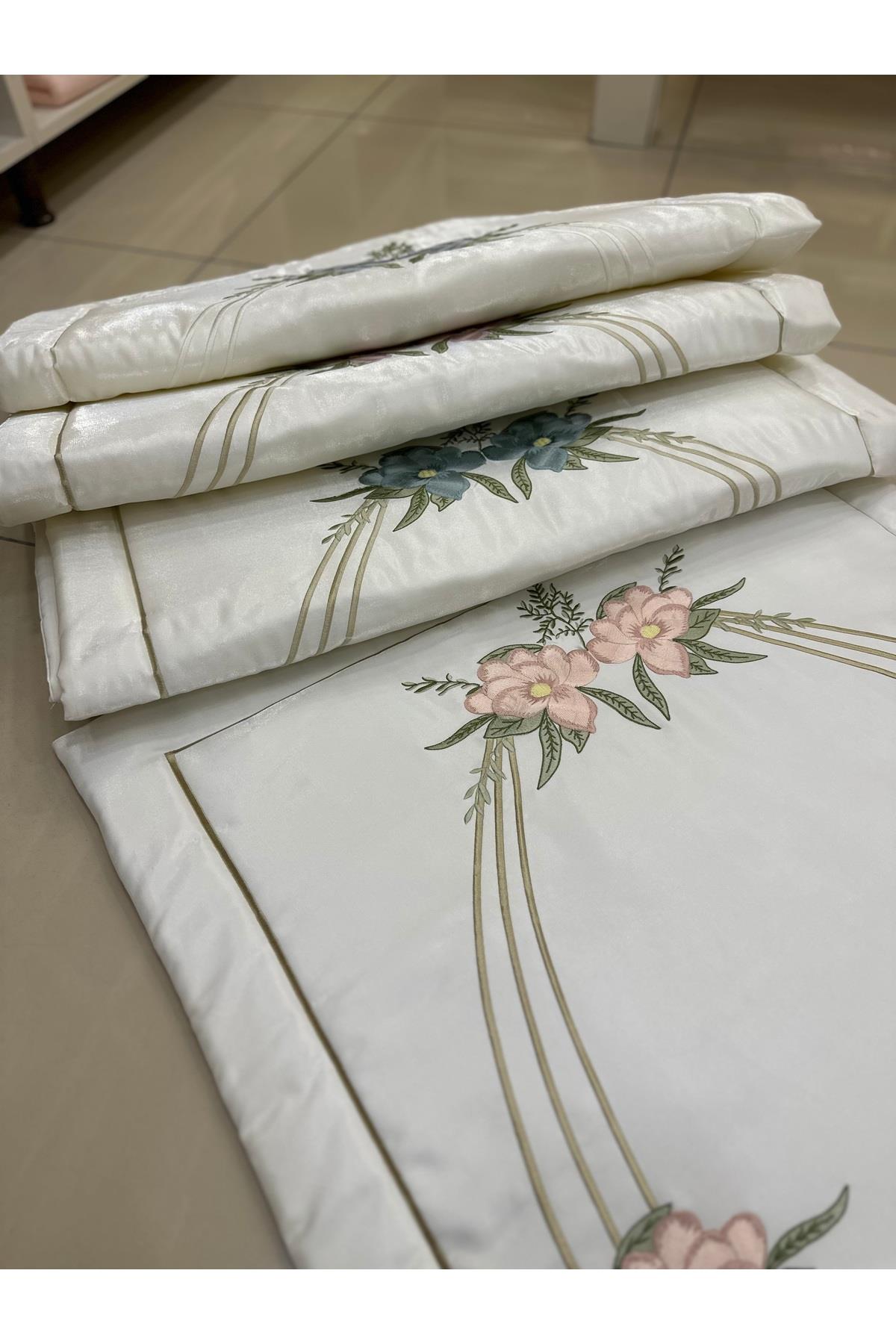 Nakışlı Seccade Nakış Işlemeli Eylaylı Ipek Seccade