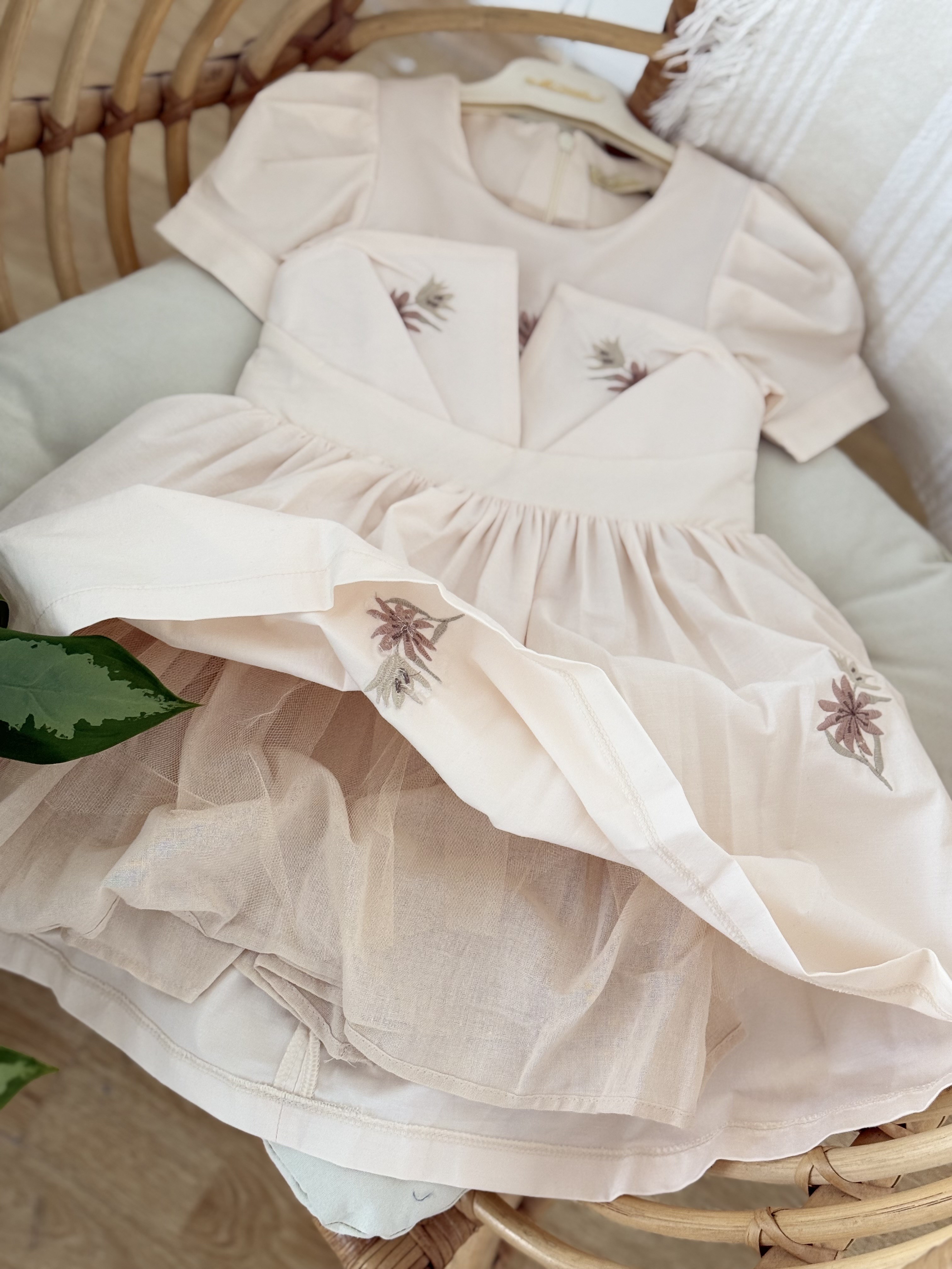 Oliva Astarlı Elbise - Krem (4yaş-8 yaş)