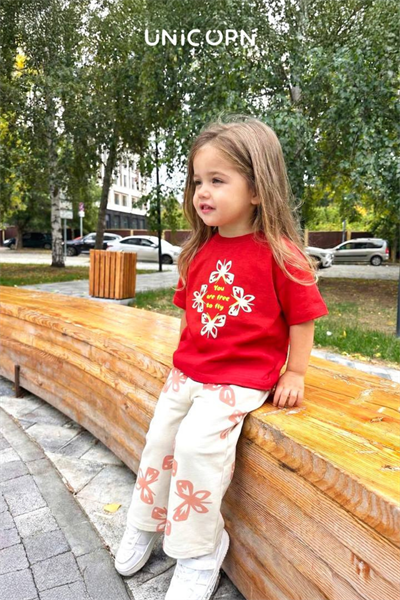 Kelebek Detay Takım - Narçiçeği (2-8Yaş)