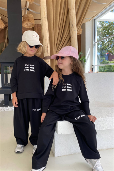 Unisex Oysho Takım- Siyah (3-10 yaş aralığı