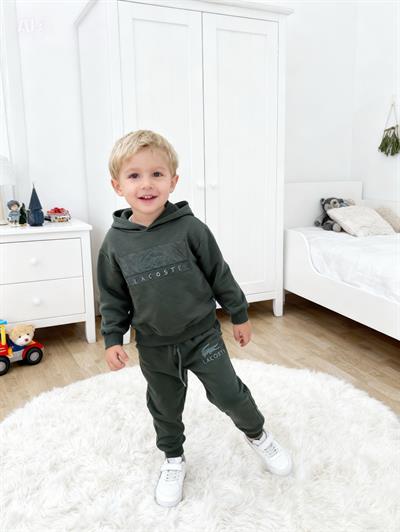 Yeşil Kapüşonlu Erkek Takım (4 yaş-12 yaş)