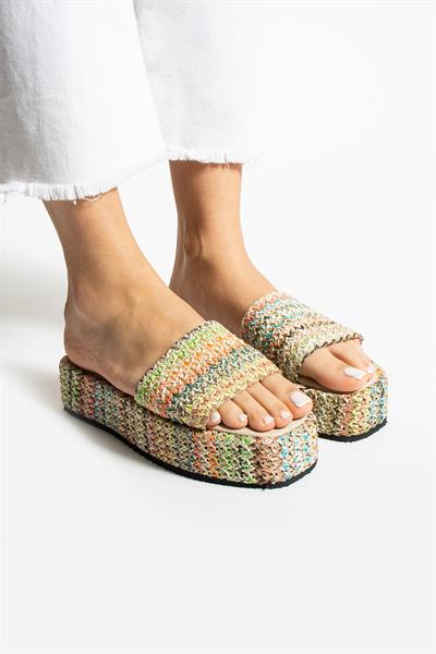 BELİNDA KALIN TABANLI RENKLİ HASIR SANDALET YUMUŞAK TABAN ESNEK YAPI KONFOR