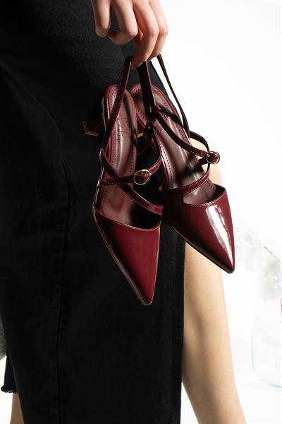 Diana Bordo Rugan Kemer Detay