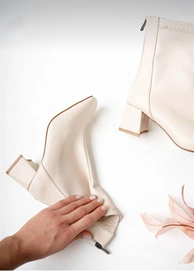 Emma Streç Küt Burun Kadın Topuklu Bot Bej