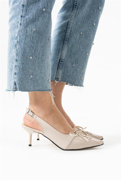 İvan Fiyonk Aksesuar Detaylı Bayan Topuklu Ayakkabı