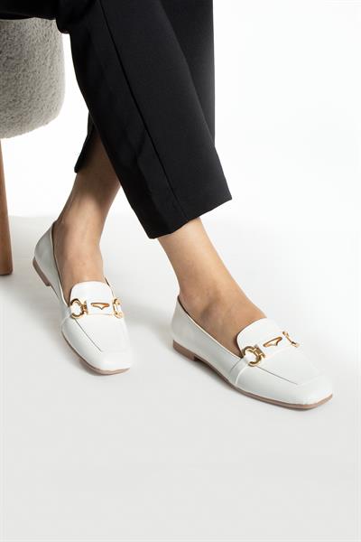 Luke Beyaz Deri Aksesuar Toka Detay