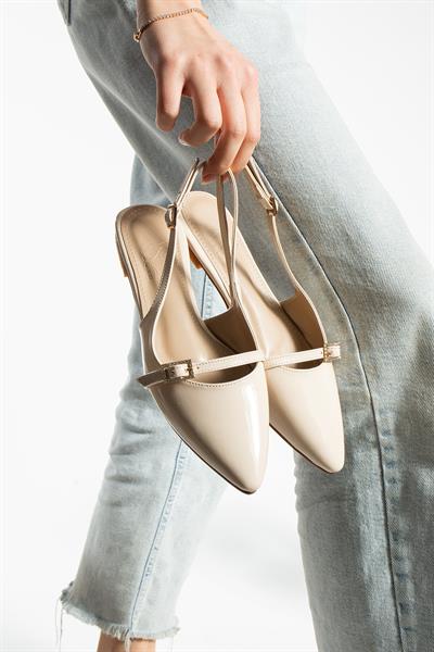 Mila Ten Rugan Taşlı Toka Detay Kadın Babet