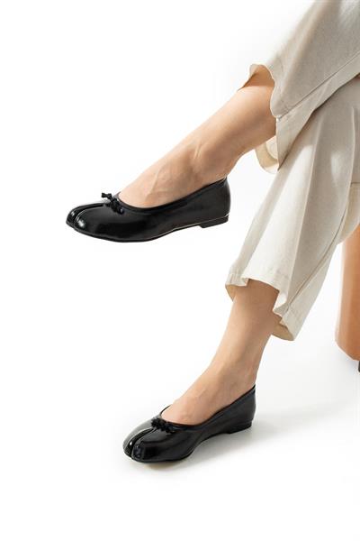 Nadra Parmak Ayrımlı Özel Form Detaylı Kadın Babet Ayakkabı