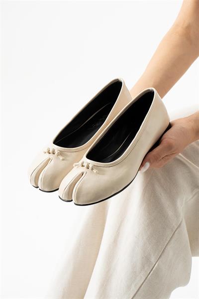 Nadra Parmak Ayrımlı Özel Form Detaylı Kadın Babet Ayakkabı