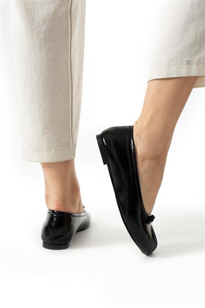 Nadra Parmak Ayrımlı Özel Form Detaylı Kadın Babet Ayakkabı