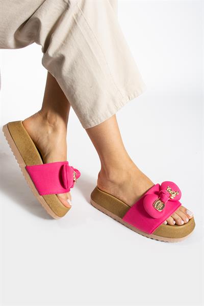 PAMELA FUŞYA KUMAŞ TOKA FİYONK AKSESUAR DETAY