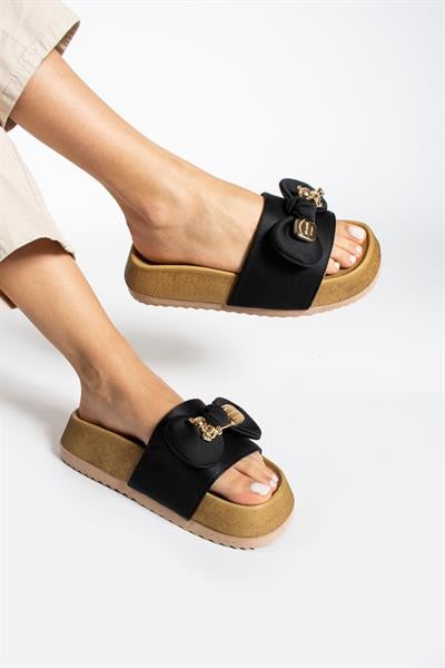 PAMELA SİYAH KUMAŞ TOKA FİYONK AKSESUAR DETAY