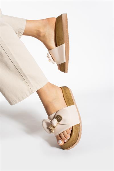 PAMELA TEN KUMAŞ TOKA FİYONK AKSESUAR DETAY