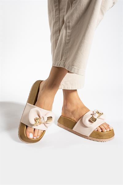 PAMELA TEN KUMAŞ TOKA FİYONK AKSESUAR DETAY