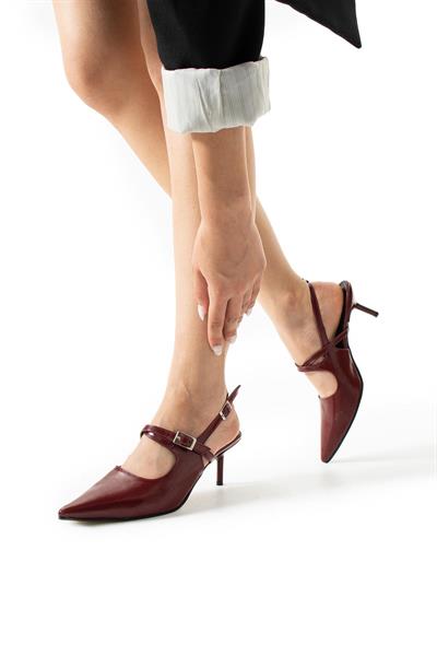 Somaya Çapraz Bant Detaylı İnce Topuklu Kadın Ayakkabı