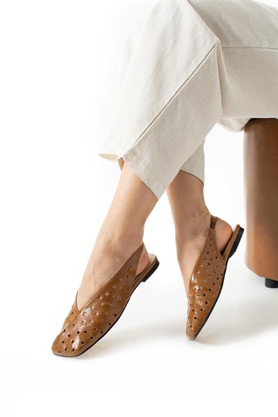 Zaina V Kesim Lazer Delikli Detaylar Kadın Babet Ayakkabı