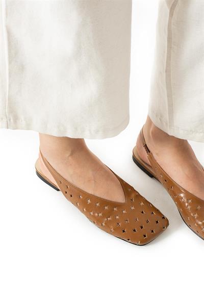 Zaina V Kesim Lazer Delikli Detaylar Kadın Babet Ayakkabı