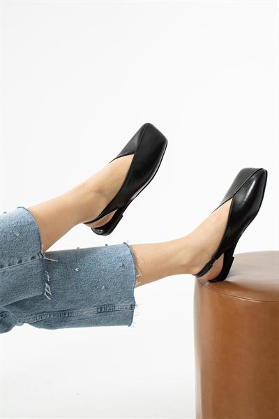 Zaina V Kesim Ön Detay Kadın Babet Ayakkabı