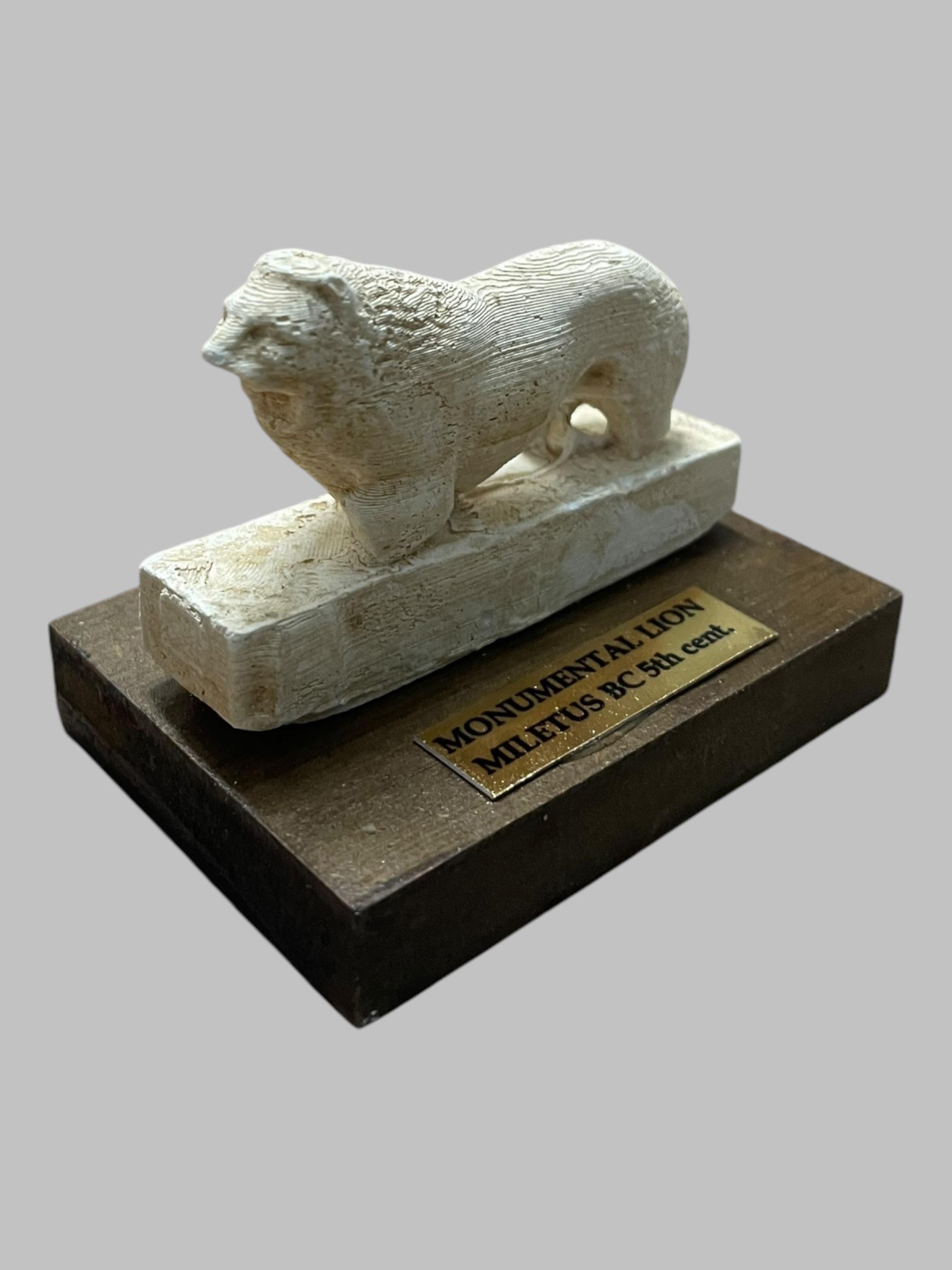 MİLET ASLAN HEYKELİ