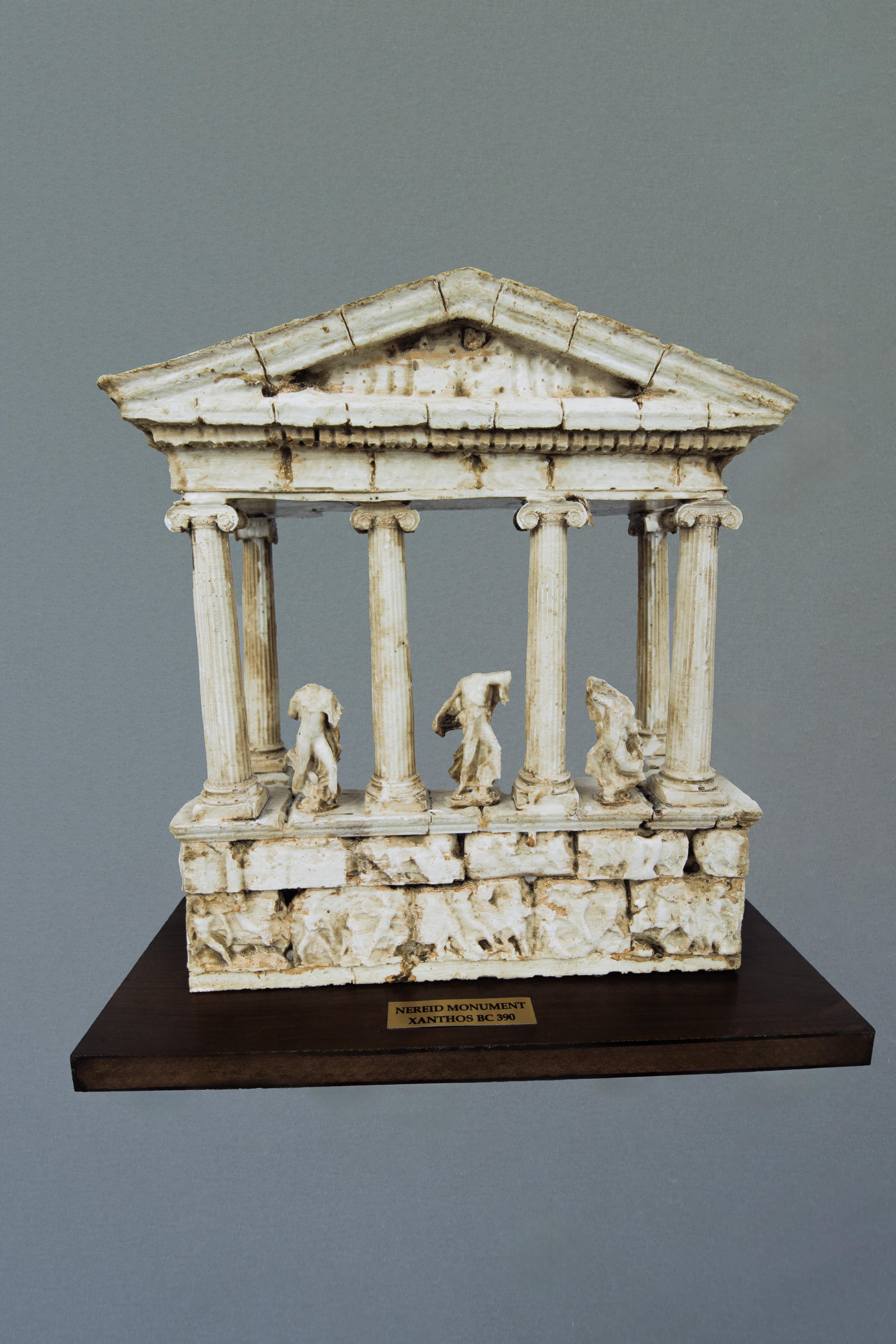 Nereid Anıtı Repikası