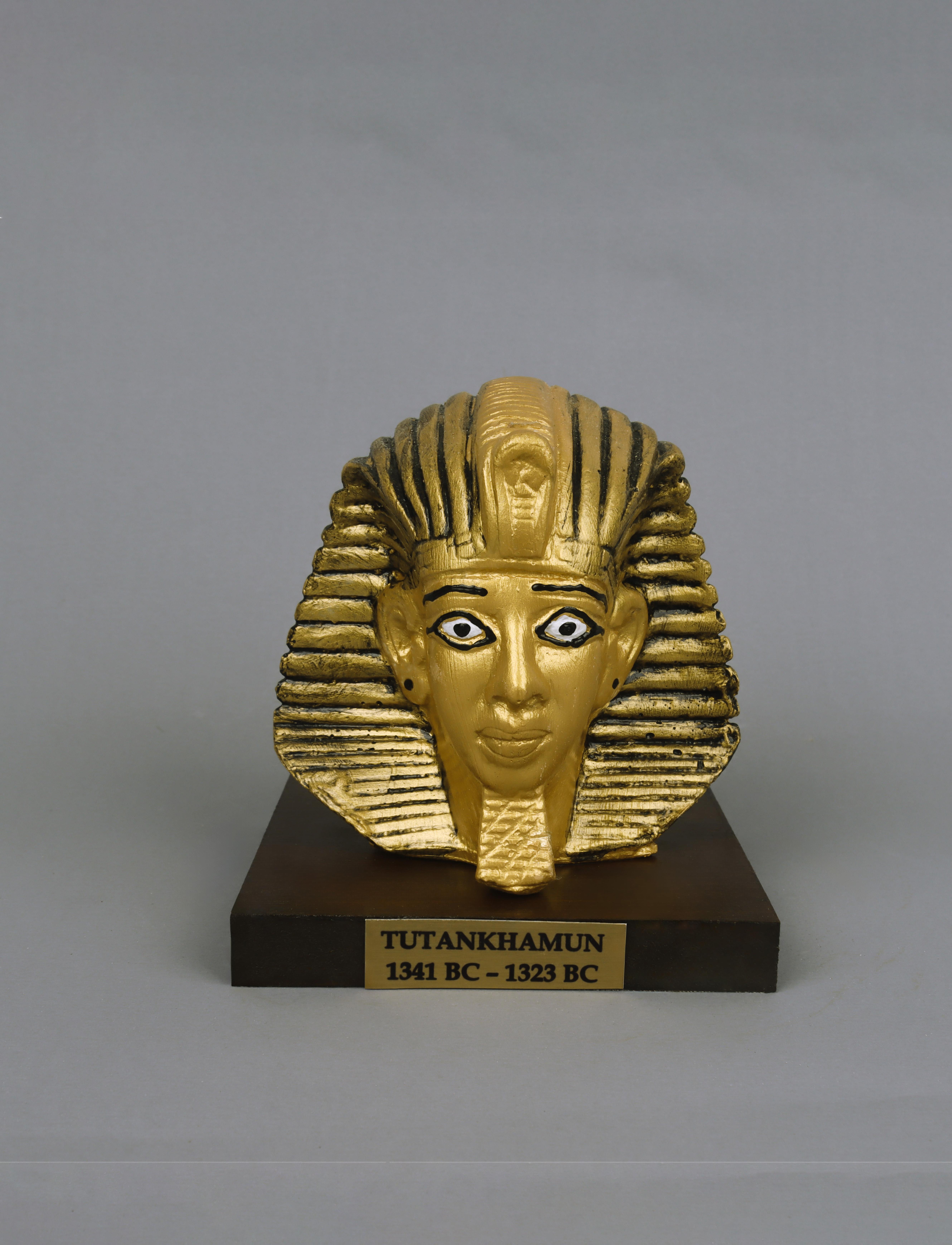 Tutankhamun Heykeli