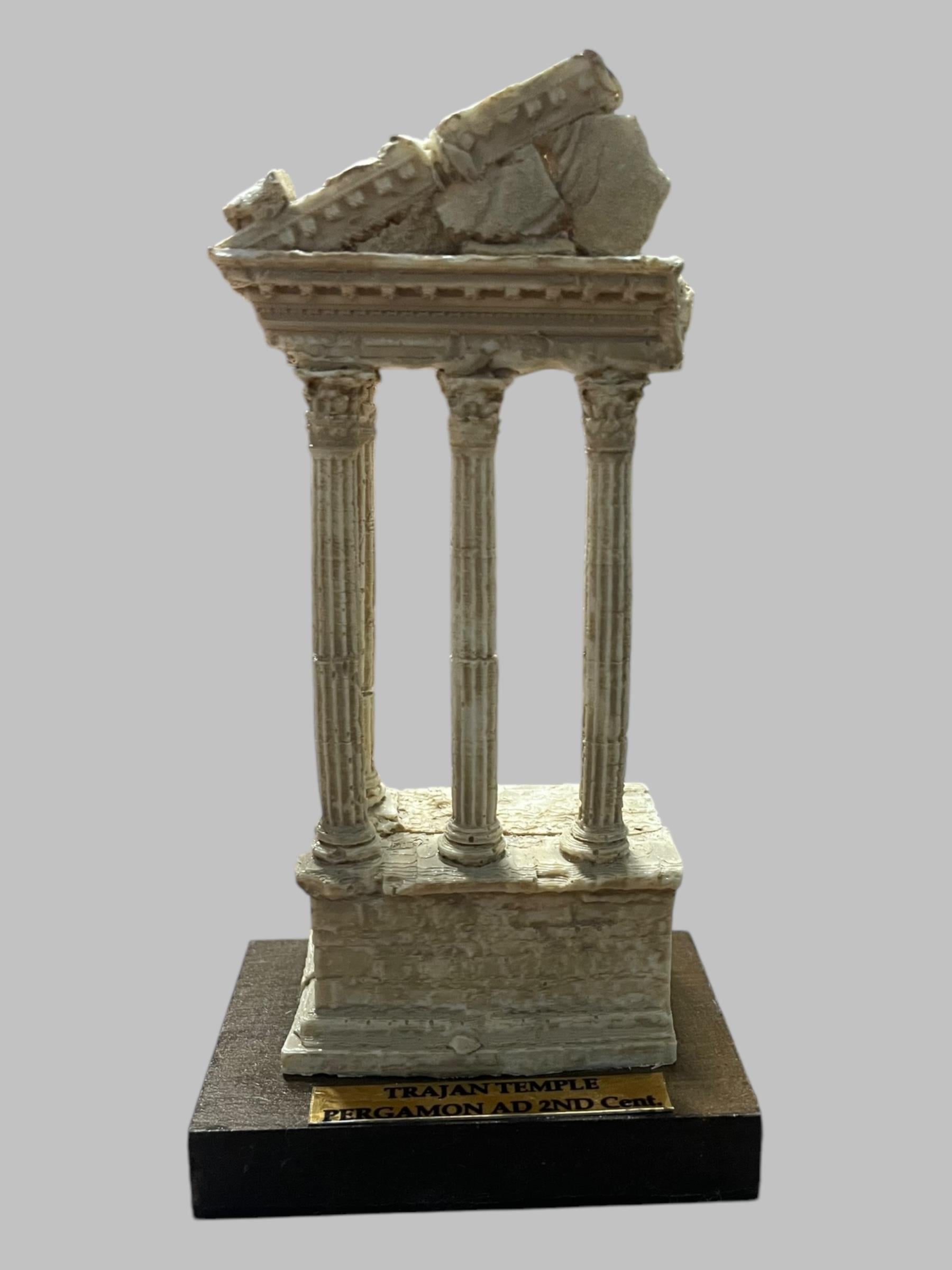 BERGAMA TRAJAN TAPINAĞI