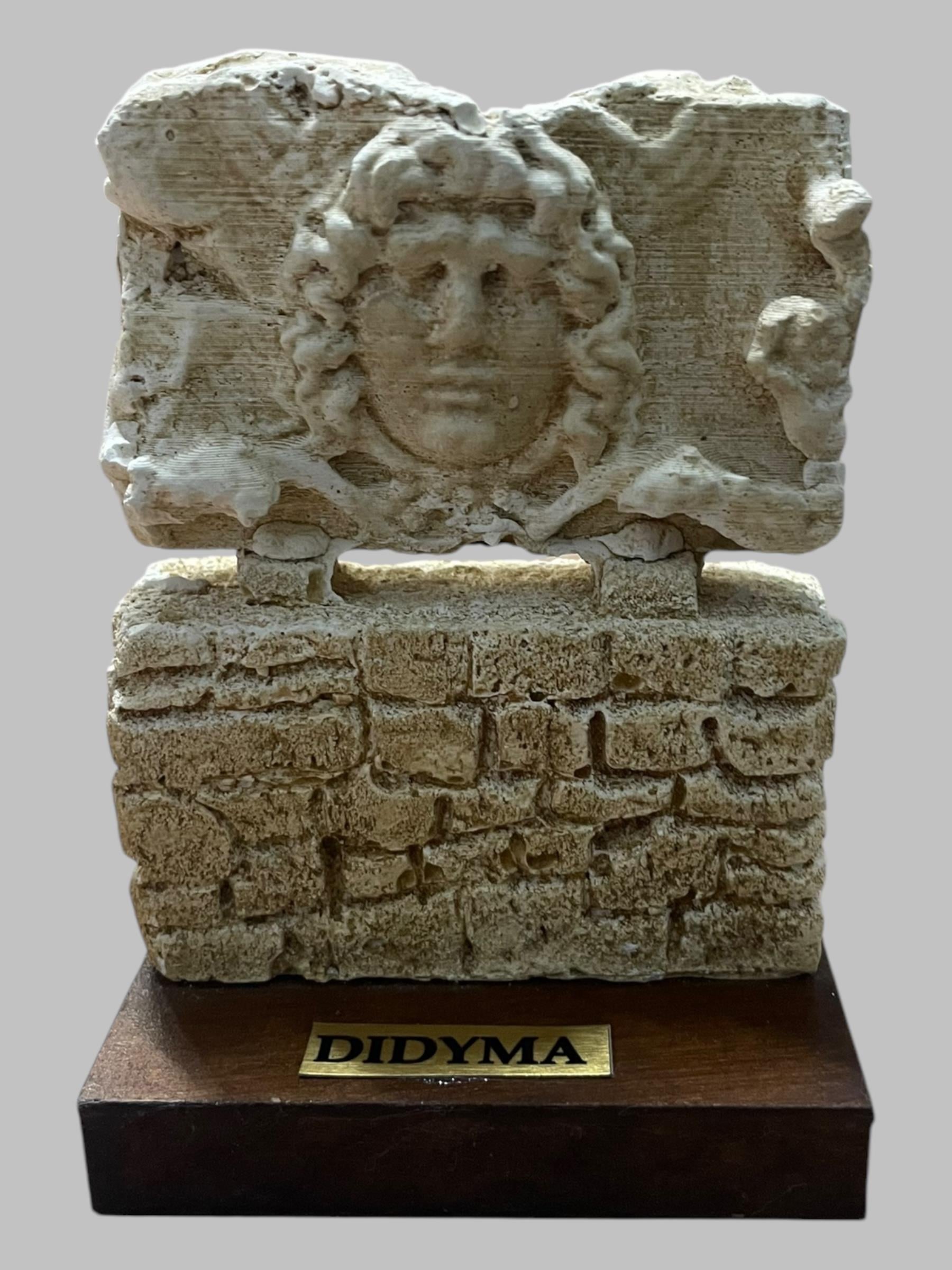DİDİM MEDUSA HEYKELİ
