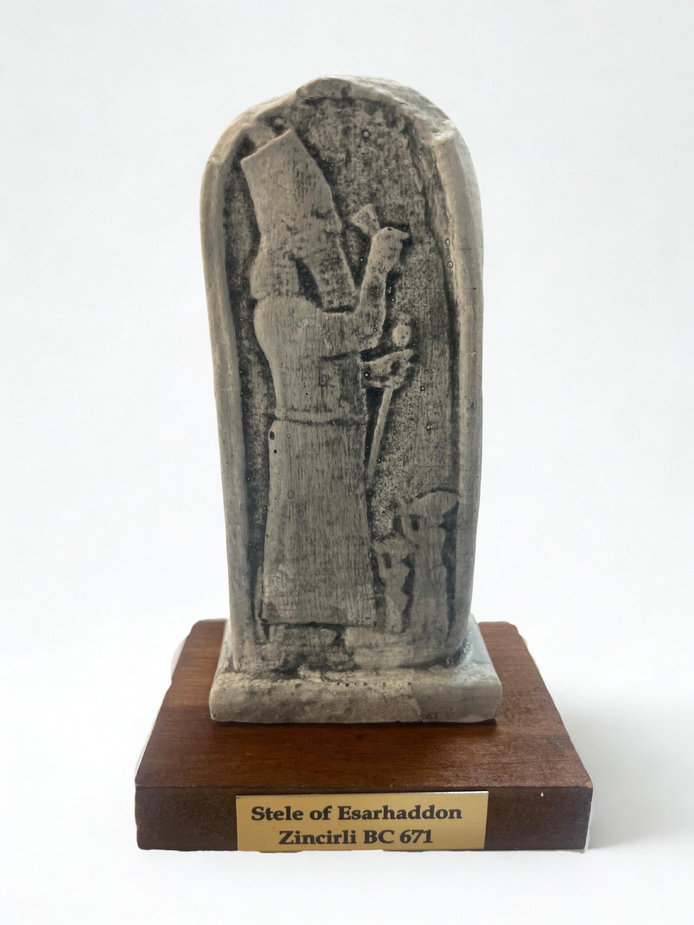 Esarhaddon Steli