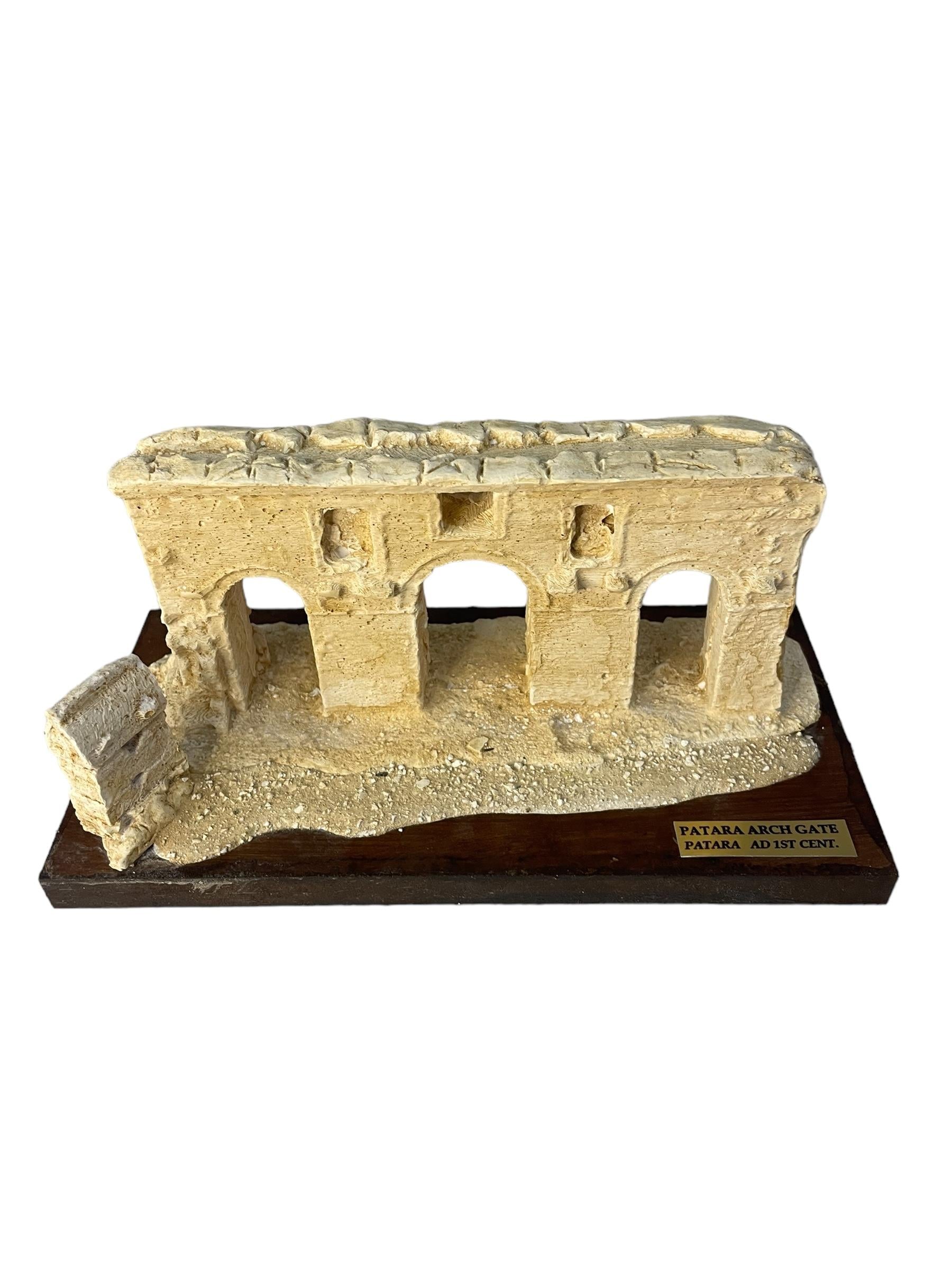 Patara Kent Kapısı