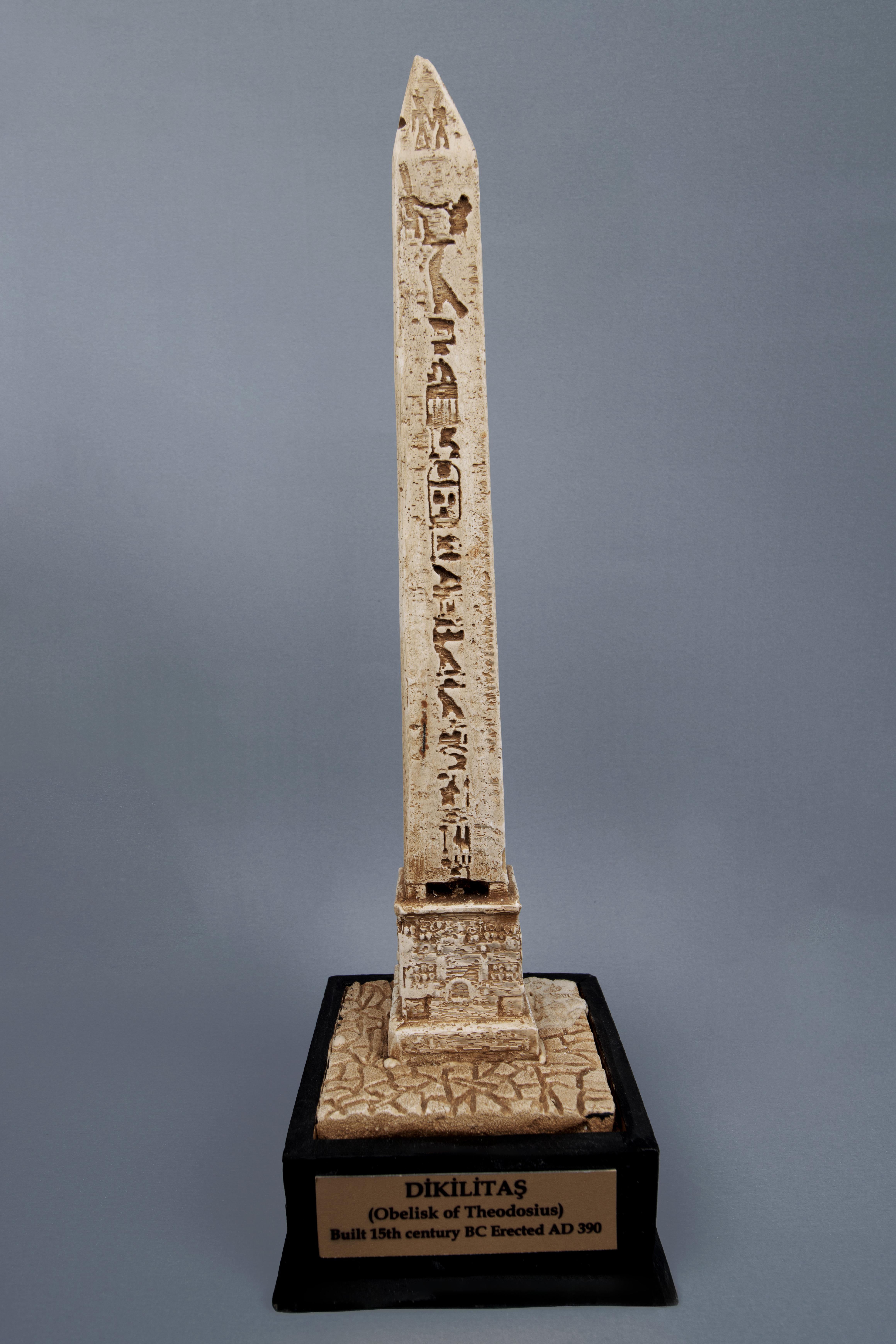 Replika Dikilitaş Diorama