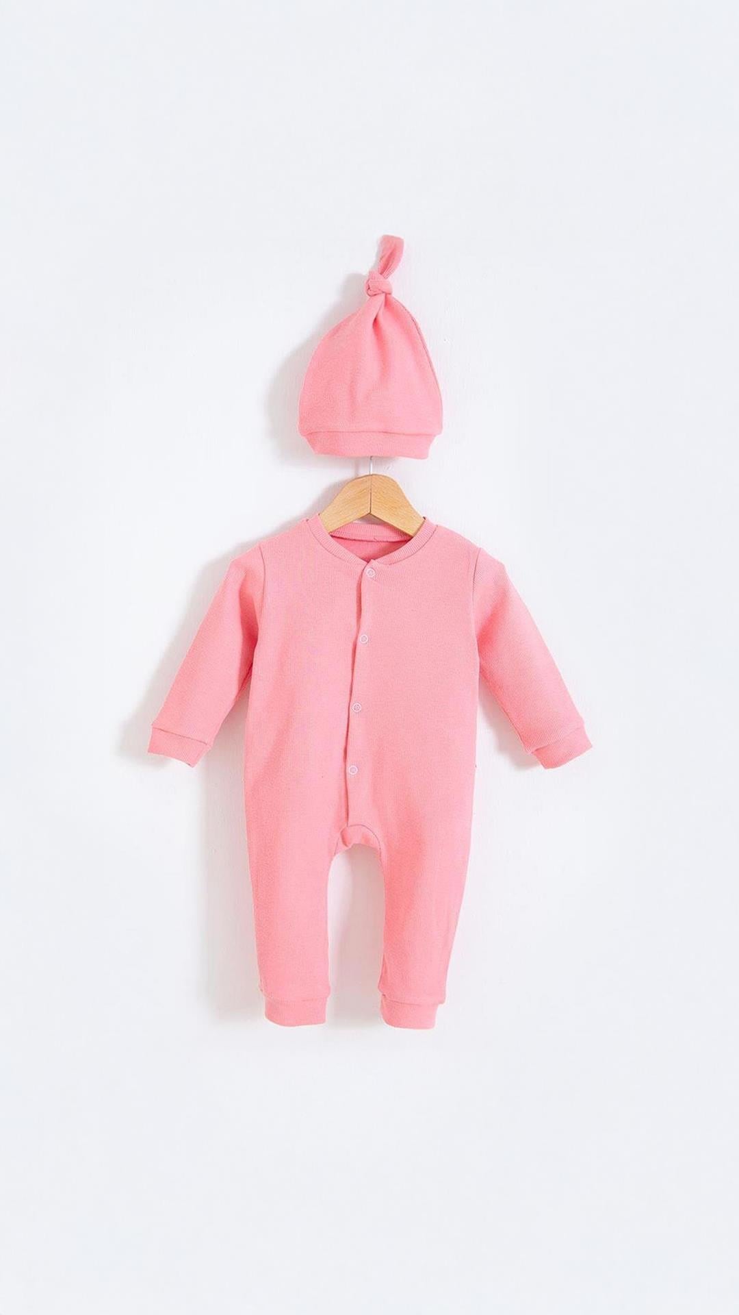 Tarz Şapkalı Fitilli Penye Bebek Tulum Pembe