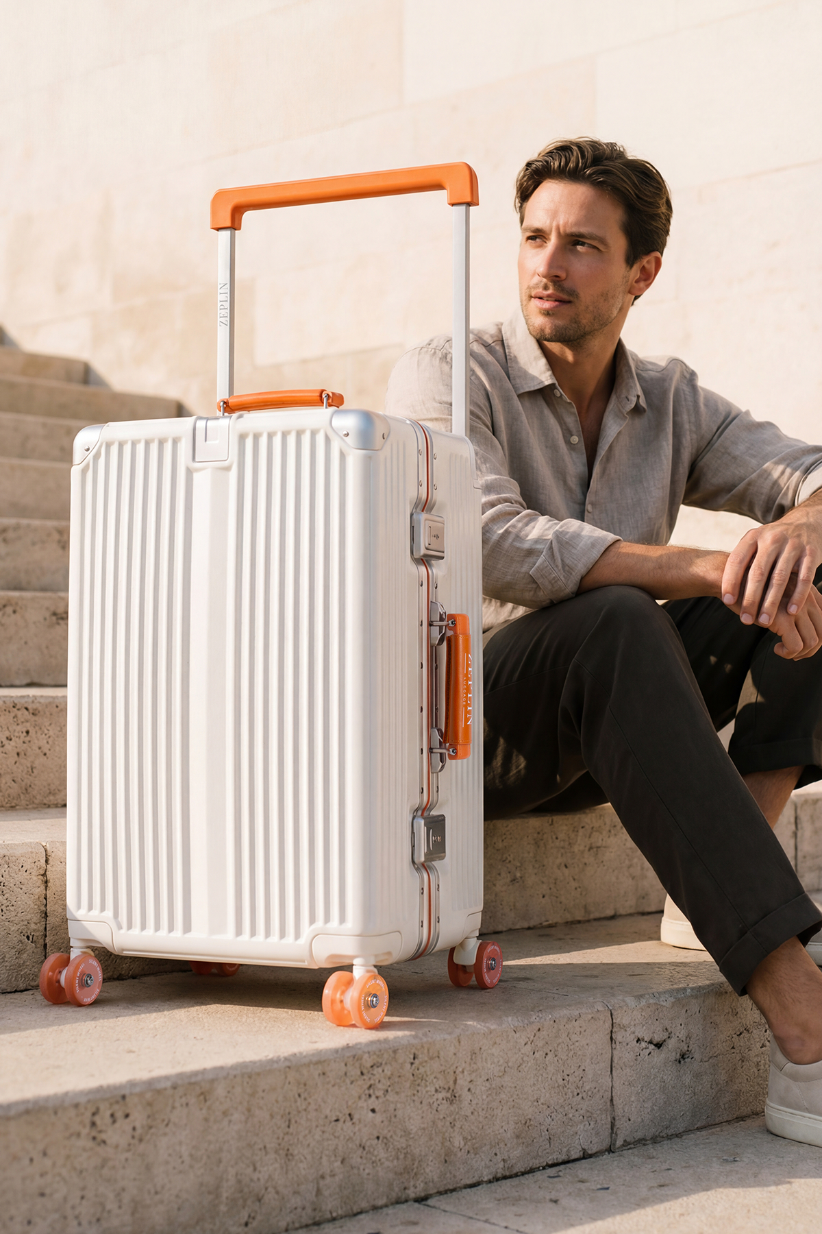 Zeplin Boxy PC Policarbon Orta Boy Valiz Beyaz-Turuncu