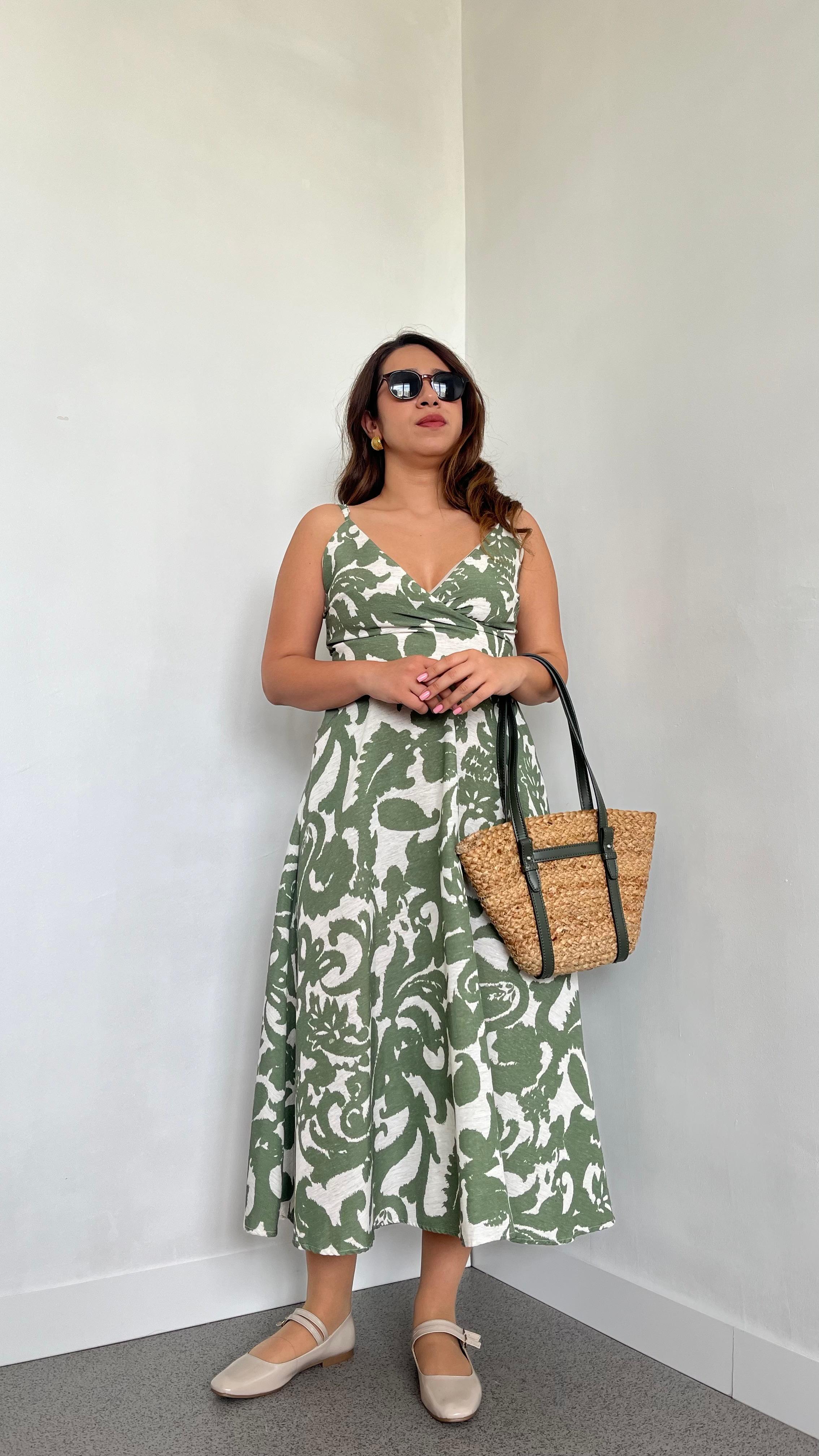 Ayarlanabilir Askılı Yeşil Keten Elbise