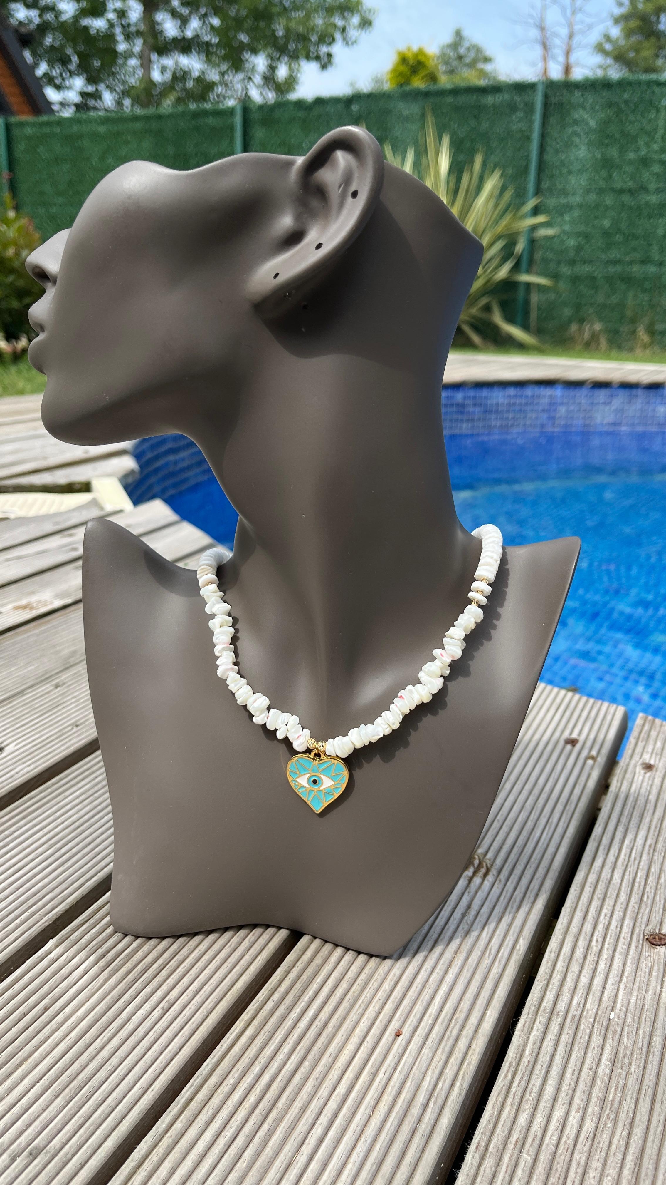 Beyaz Doğal Taş Kolye