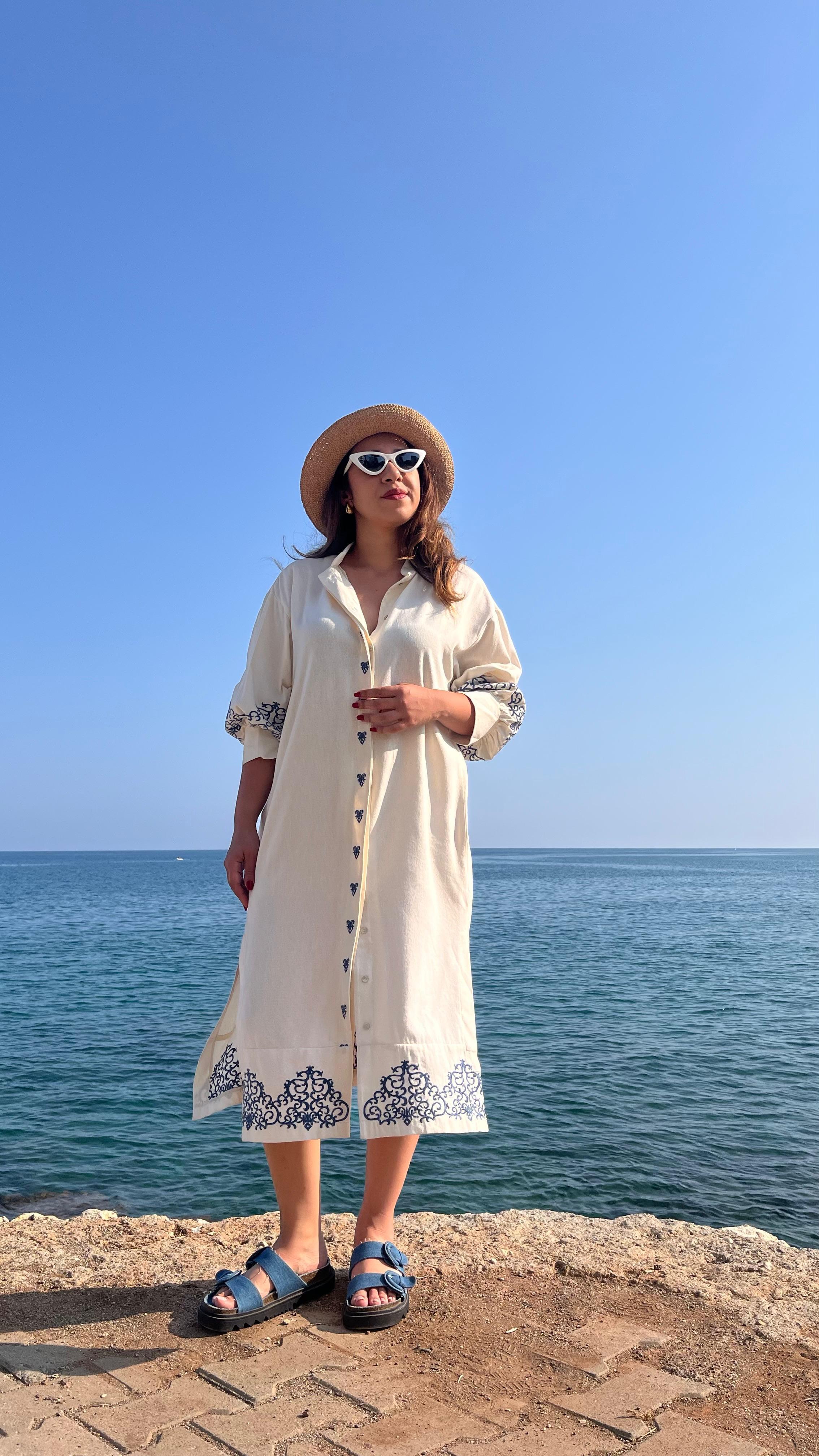 Ekru Ham Keten İşlemeli Elbise