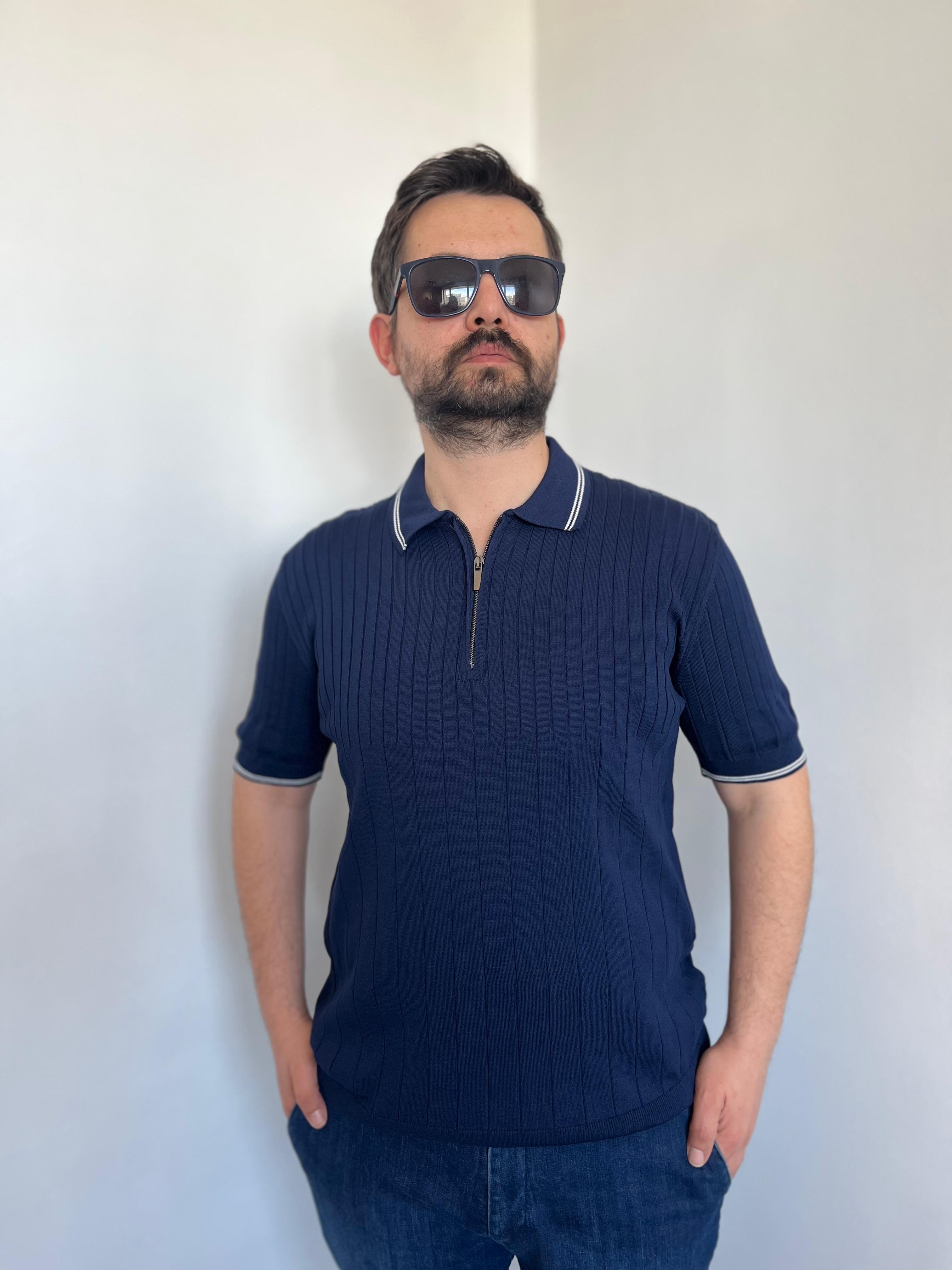 Fermuarlı Lacivert Kısa Kol Triko