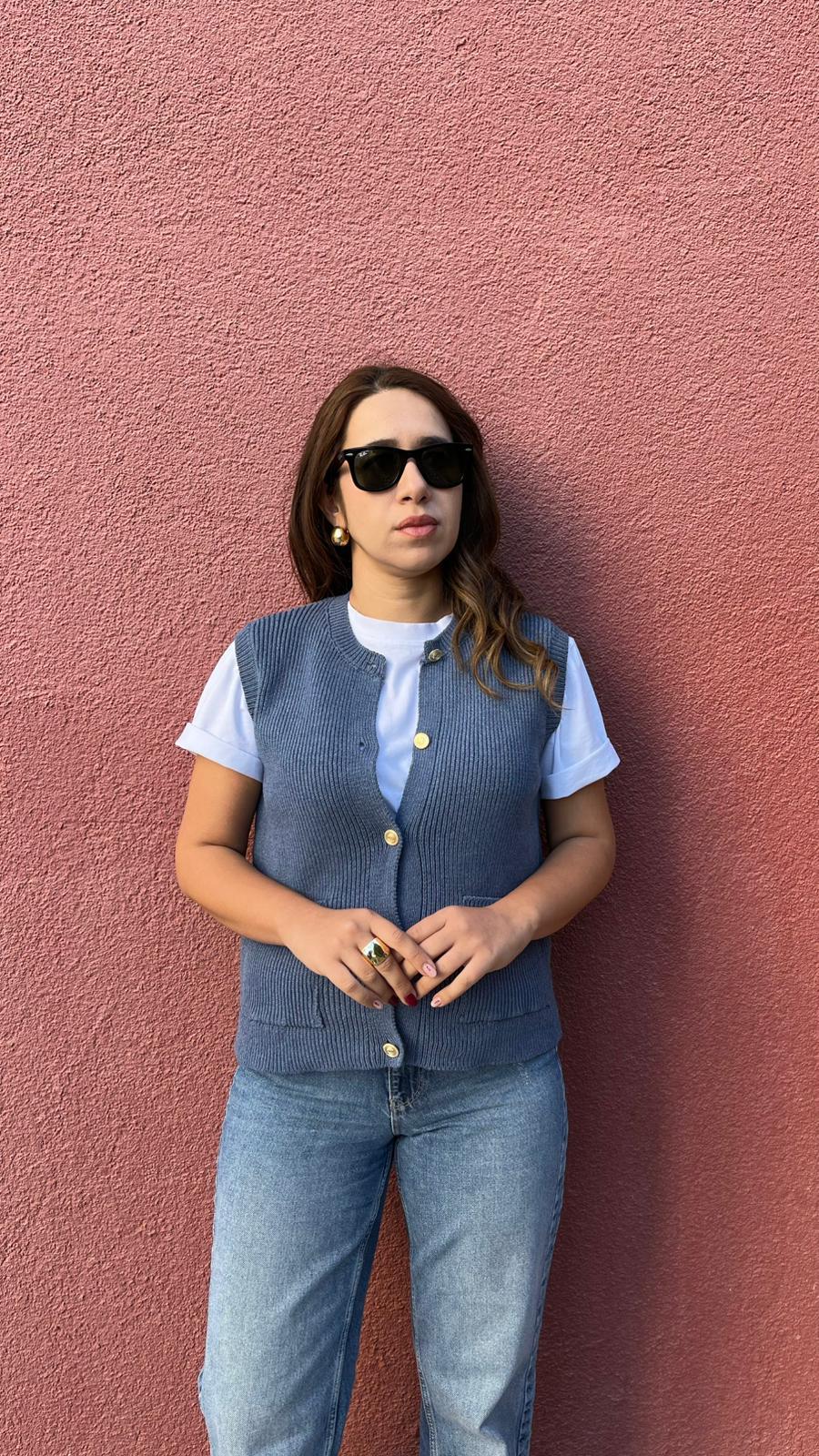 Gold Düğmeli İndigo Triko Yelek