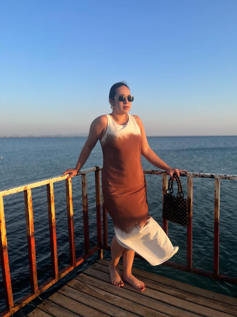 Kalın Askılı Astarlı Uzun Kahve Elbise