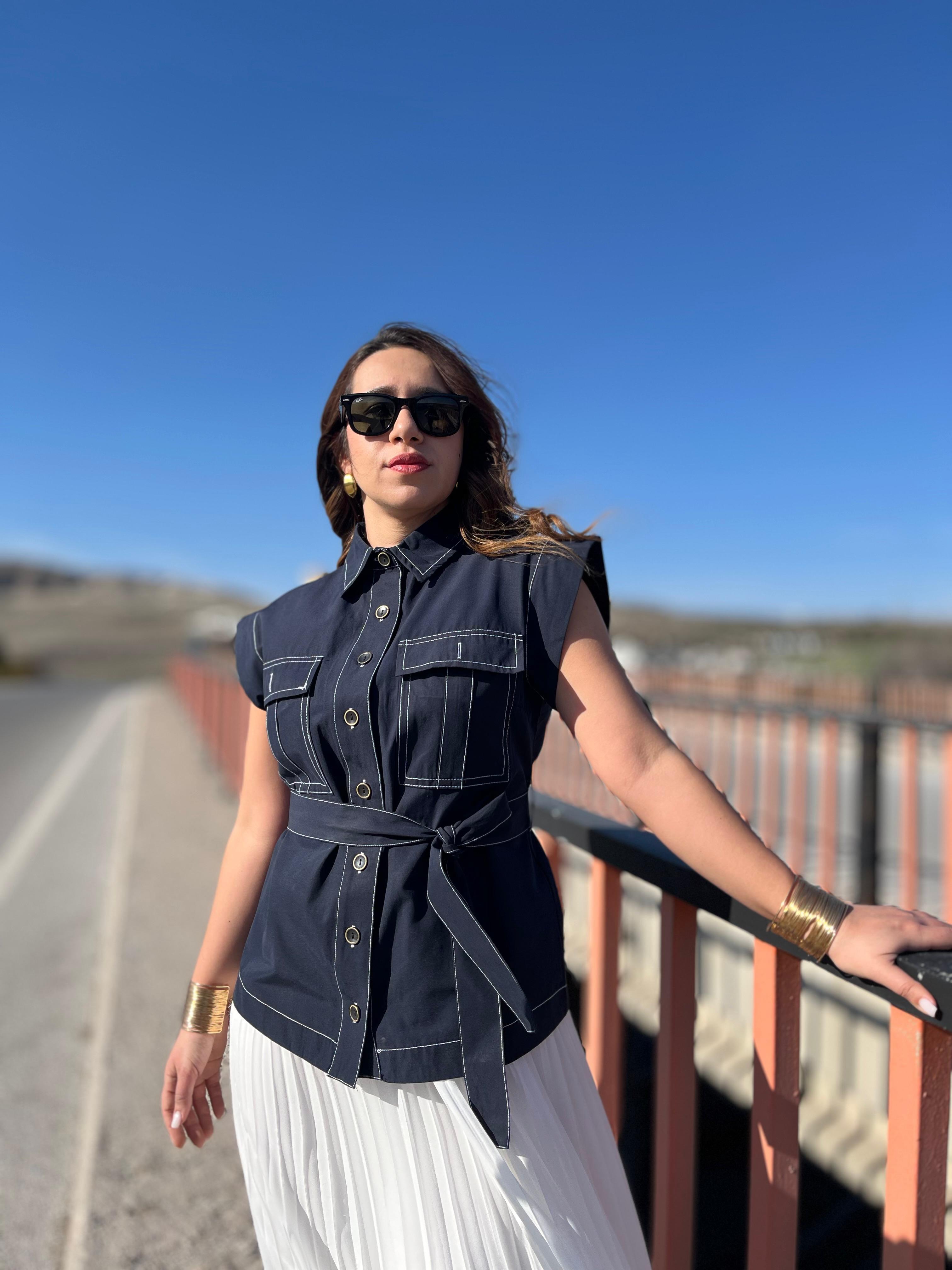 Kemerli Lacivert Yelek