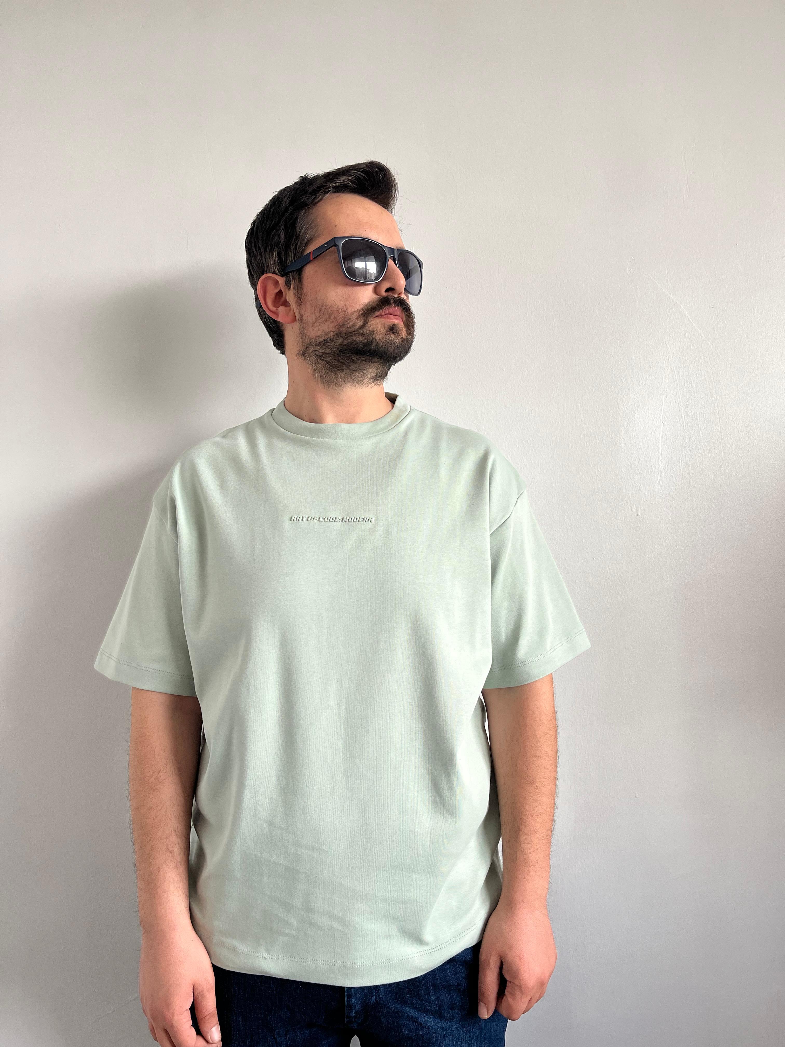 Modern Nakışlı Mint Tişört