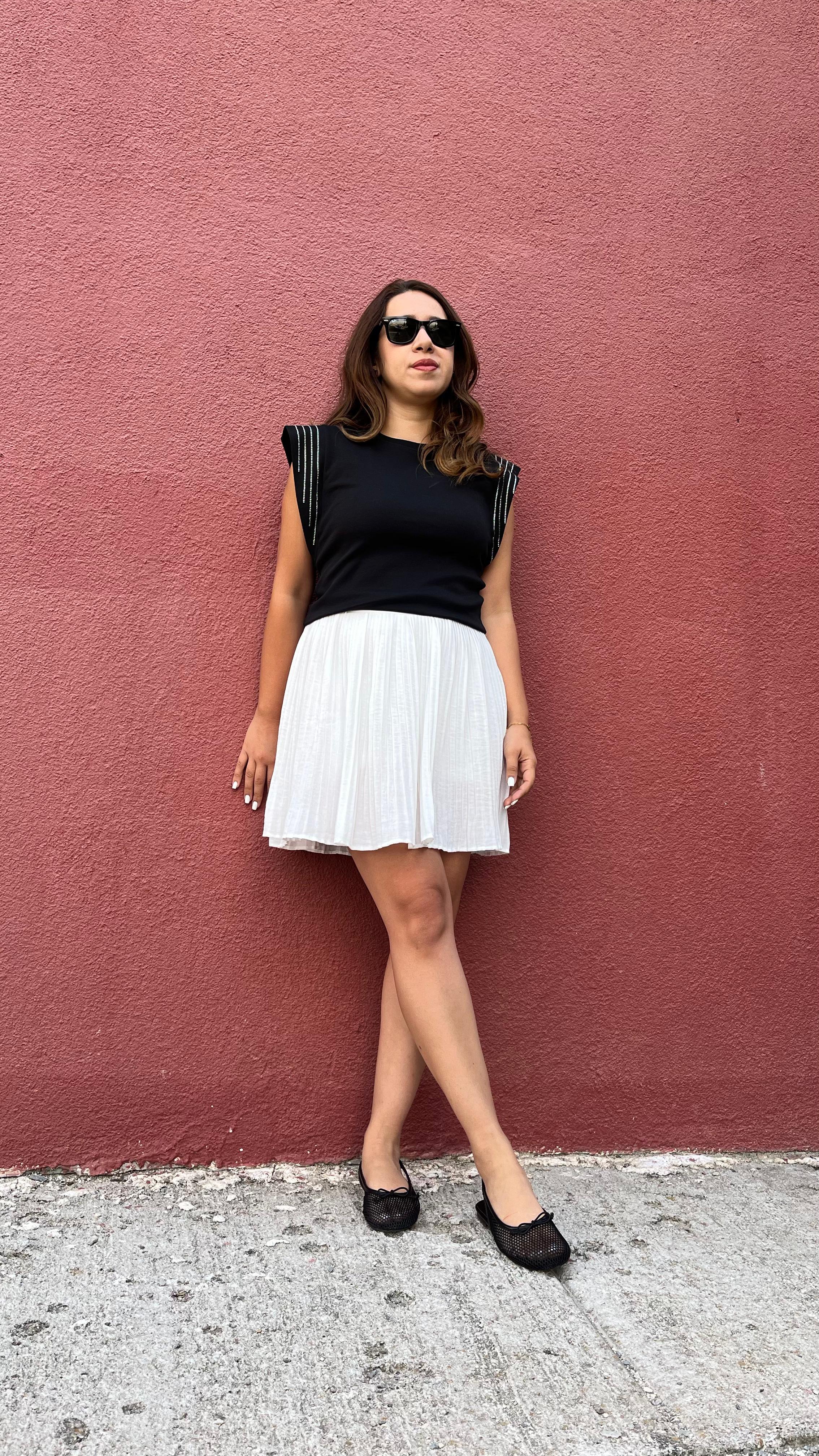 Piliseli Şortlu Beyaz Etek