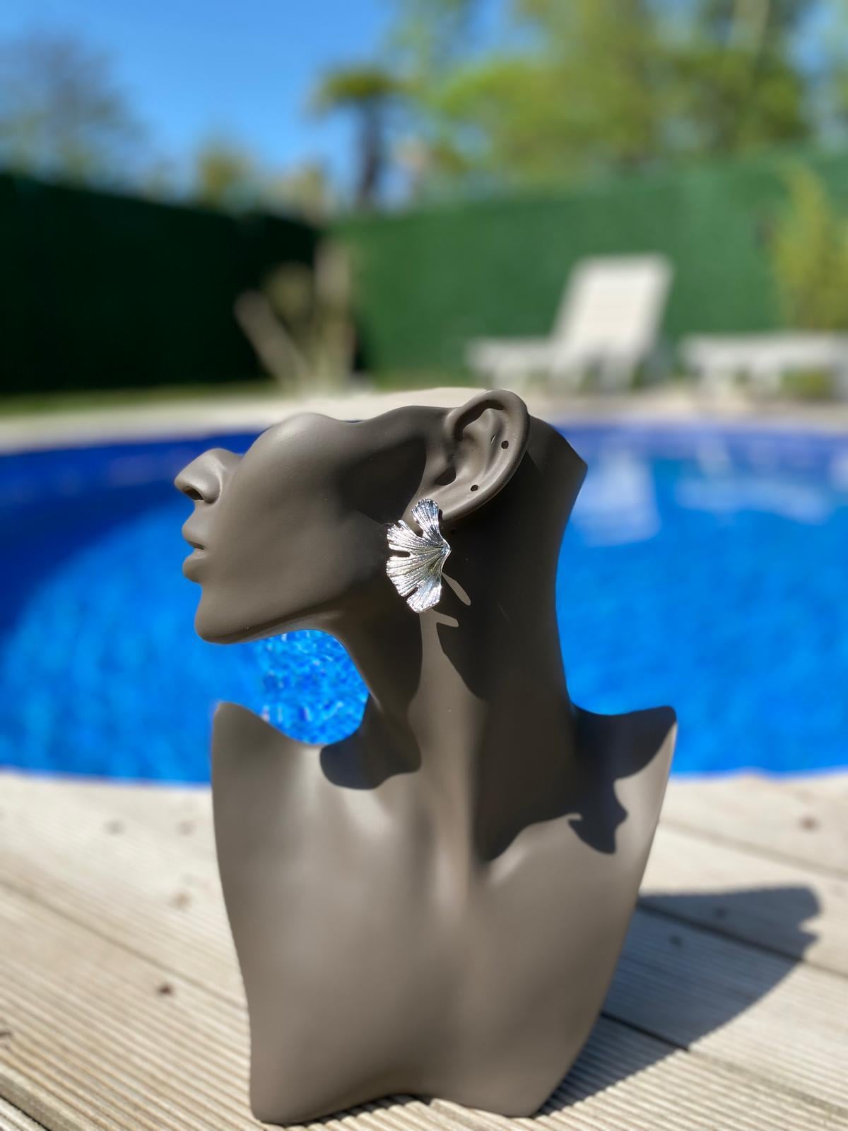 Silver Yarım Çiçek Küpe